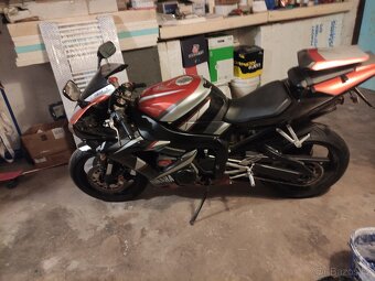 Yamaha YZF-R1 2002 - 3