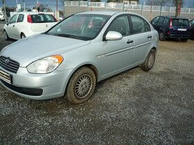 HYUNDAI ACCENT 1,4 I / 71,3 KW//TAŽNÉ ZAŘÍZENÍ - 3