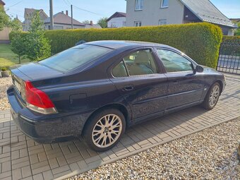 Volvo S60 D5 2.4 136 kW man 2005 na díly - 3