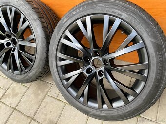 ANTARES Schwarz Orig.skoda Superb3 5x112 8jx18 ET 44 VW - 3