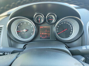 ASTRA SPORTS TOURER 1.6 Benzín - První majitel - 3
