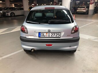 Peugeot 206 1,1 benzin 44kw/60k r.v. 2002 - 3