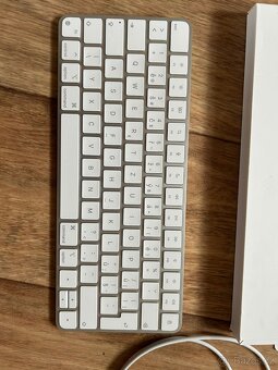 Apple klávesnice k iPadu Magic Keyboard (2021) - 3