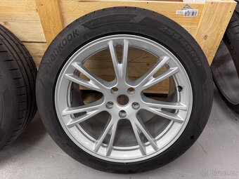 Sada disků a letního pneu Tesla Y 19” - 3