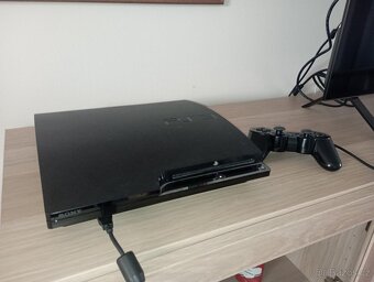 Prodám PlayStation 3 ve výborném stavu, + 8 her. - 3