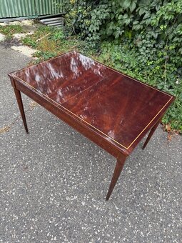 Starožitný Set nábytku - Jídelní stůl + židle - 3