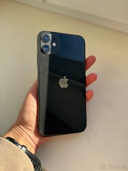Iphone 11 64GB černý - 3