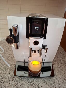 Kávovar Jura J6 Bílý - 3