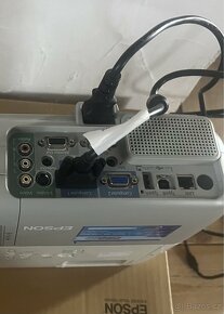 Epson EB 825 - 3