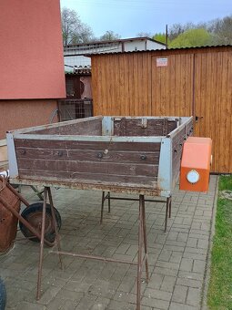 Přívěsný vozík - korba - 3