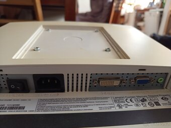 Monitor Fujitsu 19" - 3