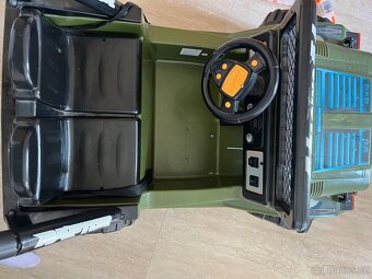 Elektrické auto Hecht - 3
