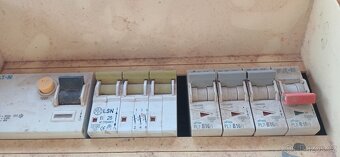 Stavební rozvaděč, prodlužovací kabel 400 V - 3