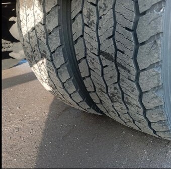 Iveco 120E25 - 3