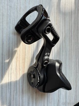 SRAM AXS POD Rocker ovladač + MMX objímka - 3