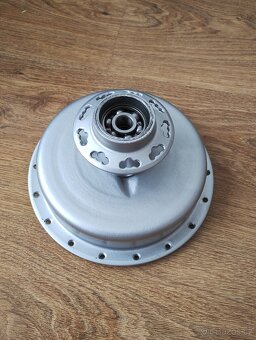 Prodám krásný střed kola Jawa pérák 250 Janeček 150mm - 3