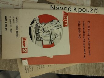 Skříňový šicí stroj veritas - 3