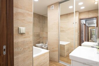 Byt 3+kk Molákova, P 8 Karlín, 71 m2 na Metru - 3