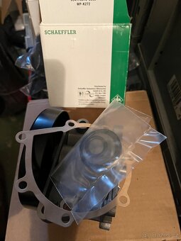 Saab 9-5,9-3 vodní pumpa nová - 3