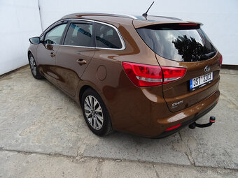 Kia Ceed 1.6GDi,99kW,1majČR,S.kniha,aut.klima,tažné,ESP,HSA - 3