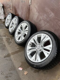 Alu kola volkswagen 5x112(r17,235/45) - 3