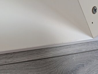 Prebalovaci pult Ikea Smastad - 3