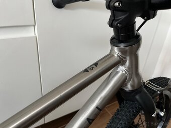 Odlehčené kolo Rascal Titanium vel. 16 - 3
