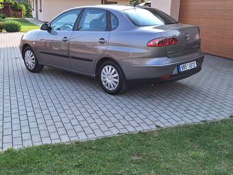 Cordoba 1.4i Nové v ČR, pravidelný servis, dve sady kol - 3