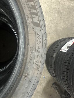 Michelin 205/45 R17 Letní - 3