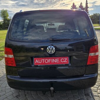 VW TOURAN 1,9 TDi AUTOMATICKÁ PŘEVODOVKA, AUTOKLIMA, TAŽNÉ - 3