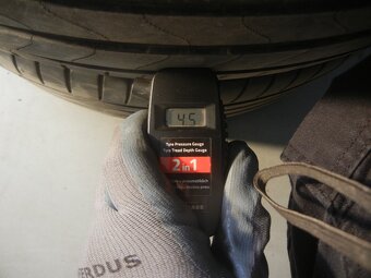 Letní pneu Bridgestone 245/45R19 - možnost přezutí - 3