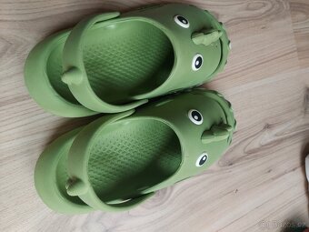 Gumové pantofle typu "kroksy" crocs 34 - 3