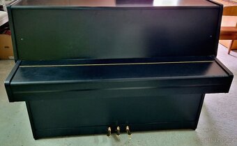 Černé piano Rösler - Petrof z r. 2001 - 3