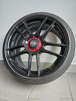 OZ Indy HLT _ 5x112 Letní 235/35/20 - 3