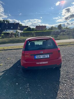 Ford Fiesta 1.3i - 3