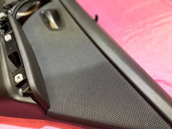 BMW E91 Tapecy a rolety - 3