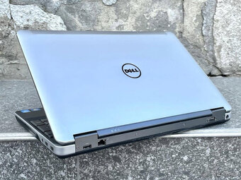 Dell Latitude E6540 | i7 • 8GB RAM • 256GB SSD - 3