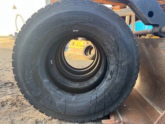 Pneu 315/80 R22,5 - 3