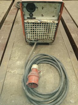 Svářečka UTA 200-1 - 3