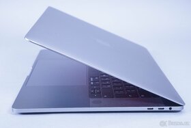 ZÁRUKA/Macbook Pro 15.4" TB/I7 2.6GHZ/16GB RAM/512GB SSD - 3