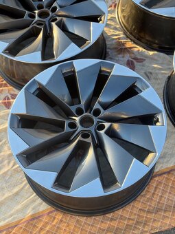 Alu kola 5x112 R21 Škoda Enyaq Betria /supernova - 3