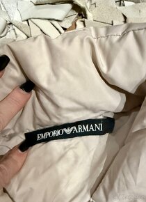 Emporio Armani krémová dlouhá vesta - 3