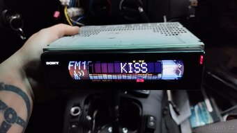 Prodám autoradio Sony CDX-M600R - 3