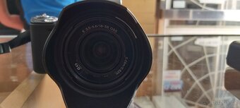 Sony NEX-5N - 3