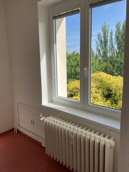 Pronájem 2+1,zaskl. lodžie, Pardubice-Polabiny - 3