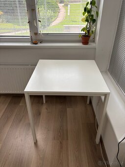 prodám bílý IKEA stůl v dobrém stavu - 3