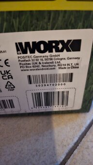 Robotická sekačka Worx Landroid Vision WR206E+garáž - 3