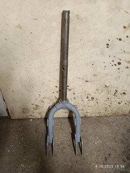 Přední vidlice prase - 3