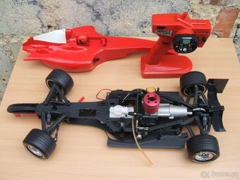 Kyosho FERRARI F1 2004 De Agostini R/C 1:8 - 3