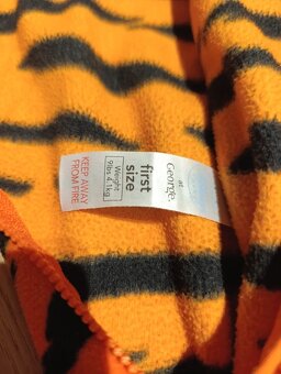 Fleecový overal tygřík - top stav vel. 56 - 3